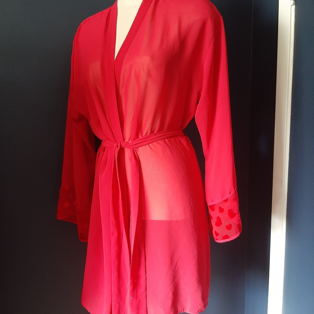 La sensation small to medium hearts robe